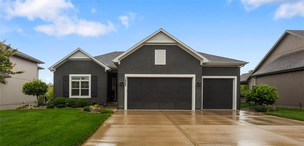 Photo of 12904 W 169th Street, Overland Park, KS 66221 (MLS # 2618783)