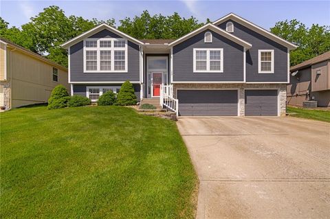 108 NE Topaz Drive, Lee\'s Summit, MO 64086 - MLS#: 2619835