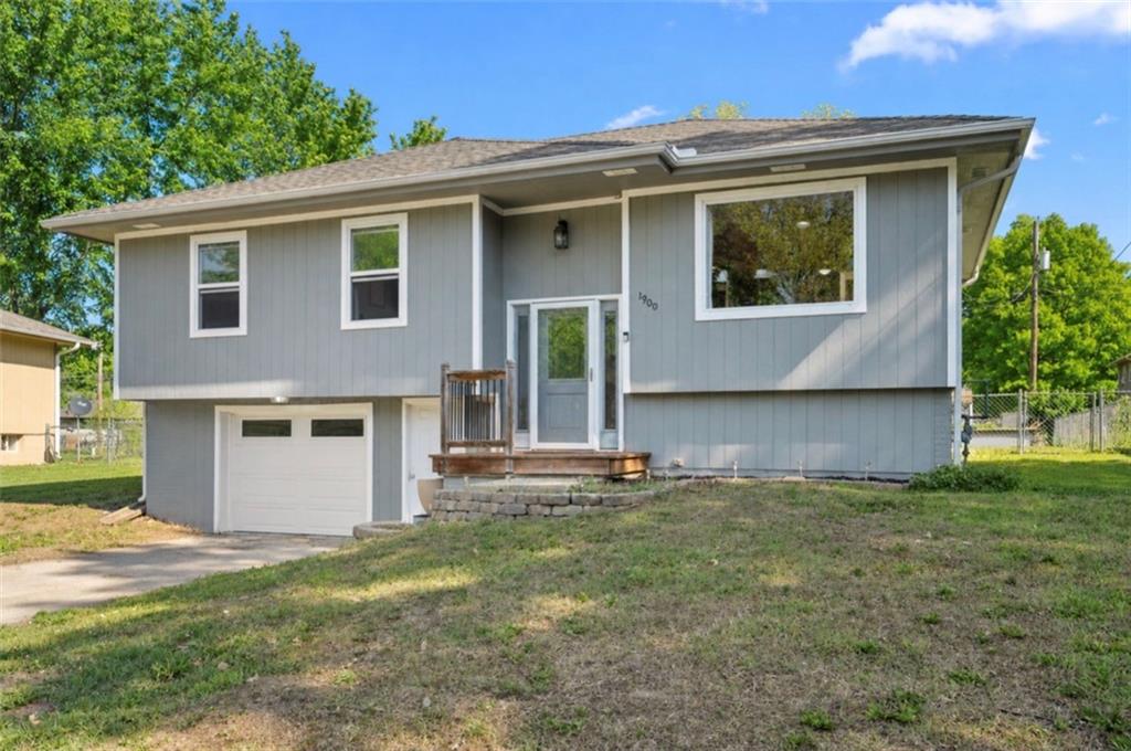 1900 Parkwood Drive