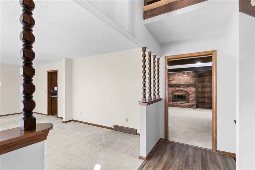 10409 Oakmont Street