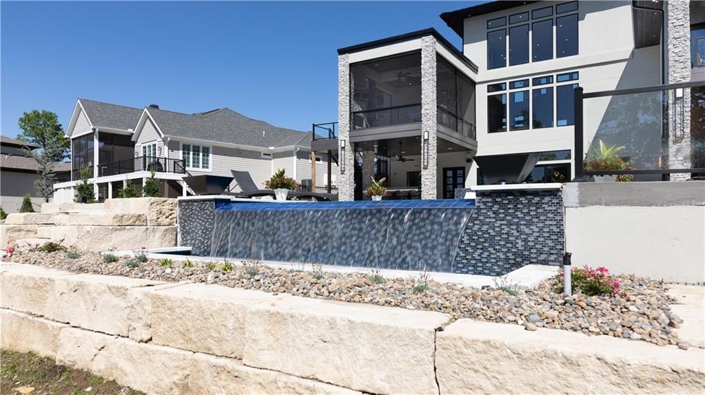 15 Buffalo Ridge Drive