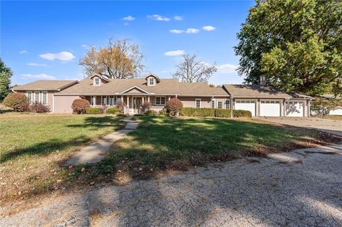 Photo of 2301 Lees Summit Road, Lees Summit, MO 64064 (MLS # 2617946)