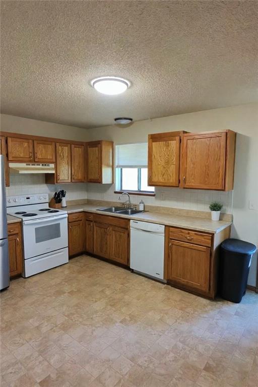 8537-8539 Goddard Street