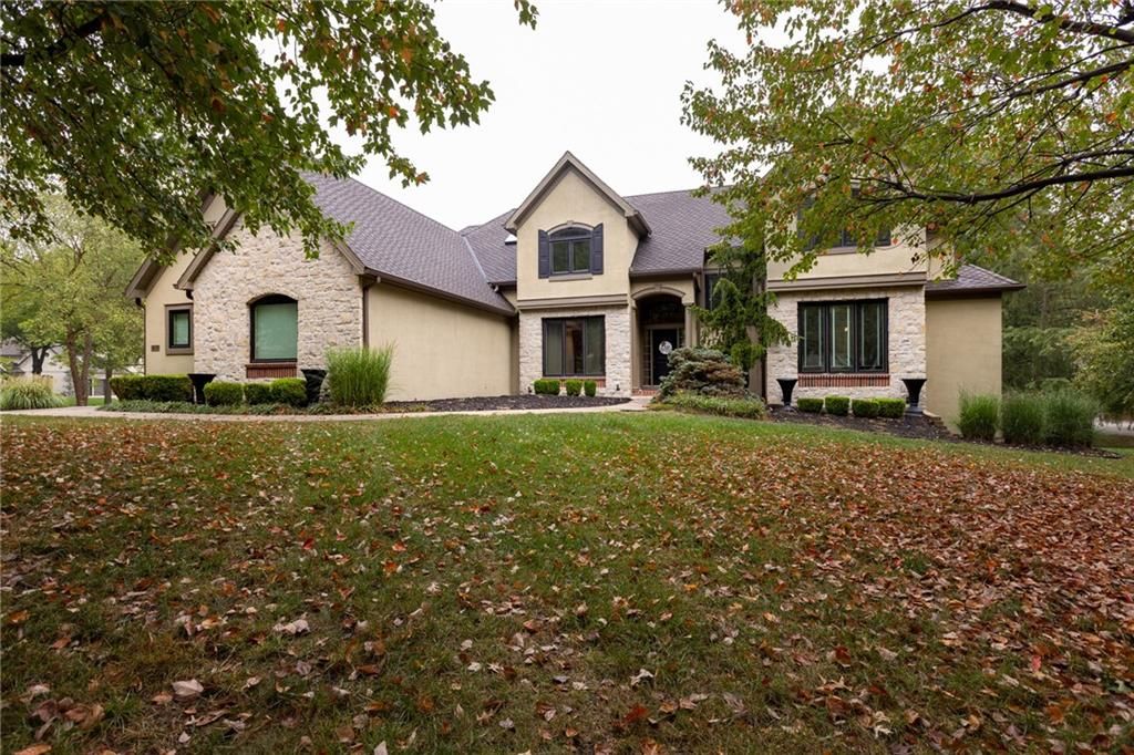 Photo of 2116 Winding Woods Drive, Liberty, MO 64068 (MLS # 2577293)