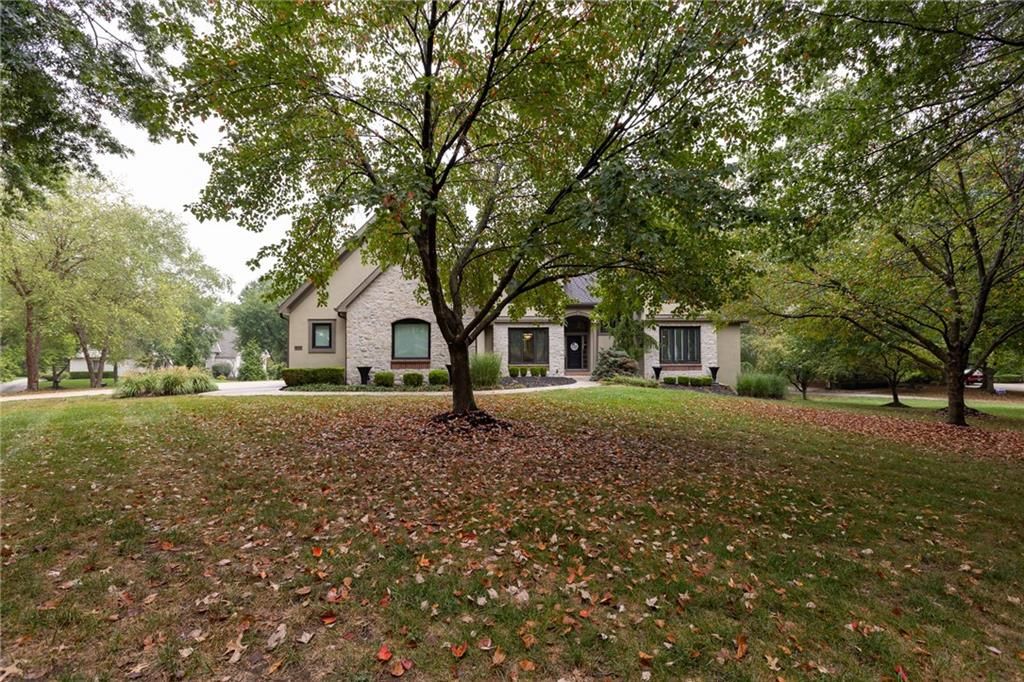 Photo of 2116 Winding Woods Drive, Liberty, MO 64068 (MLS # 2577293)