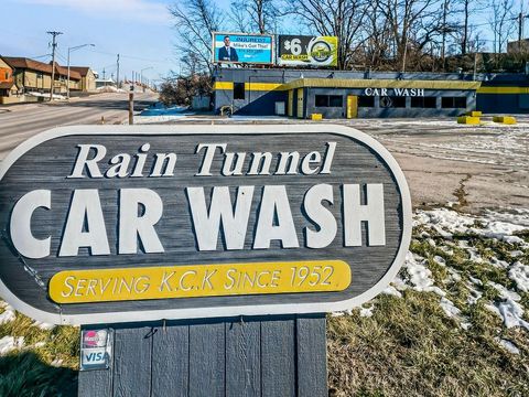 1549 State Avenue Kansas City KS 66102