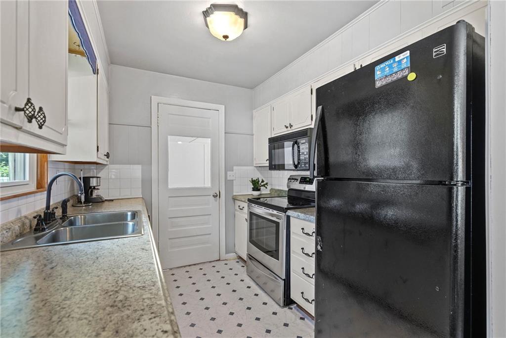 8606 E 79th Street
