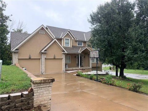 5904 Albervan Street, Shawnee, KS 66216 - #: 2645074