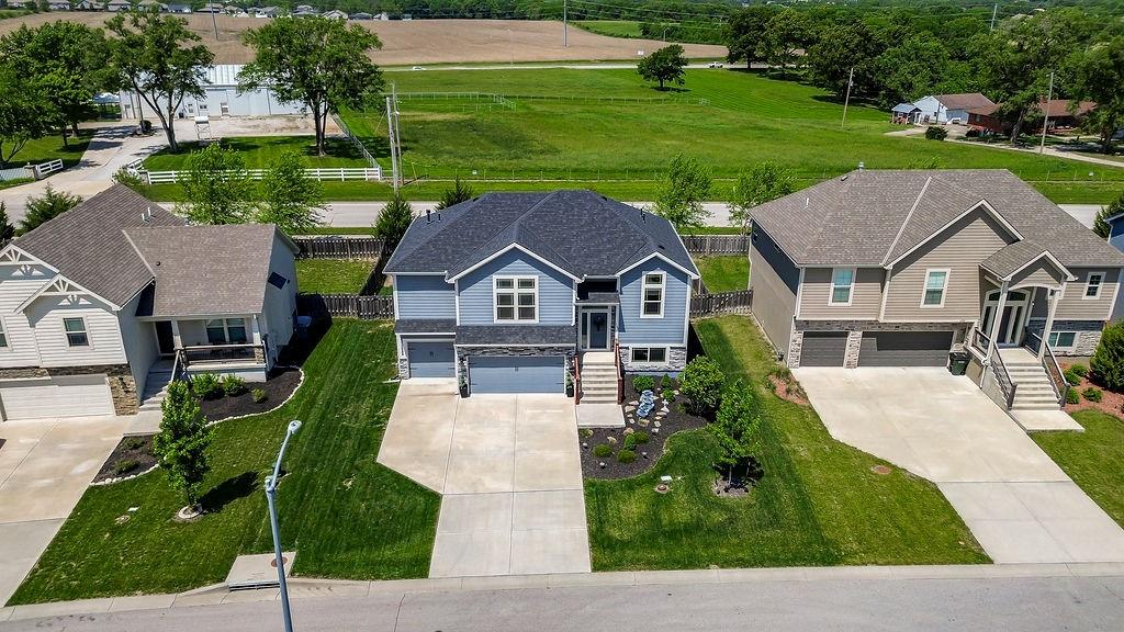 1700 Shadow Drive