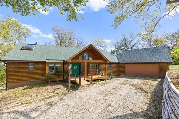 31557 LOOKOUT RD, PAOLA, KS 66071 - Image 091f97f5fd403d4d005b082f9687ae5c/96106382