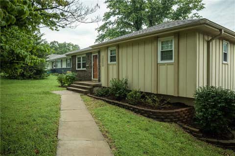 Photo of 10607 Bellefontaine Avenue, Kansas City, MO 64137 (MLS # 2637810)
