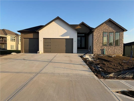8409 NW 90TH ST, KANSAS CITY, MO 64153 - Image 093d4f50e92e2e04e0619401c4b9bfbb/3195994874