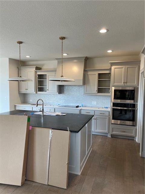 17825 Rainbow Boulevard Overland Park KS 66085