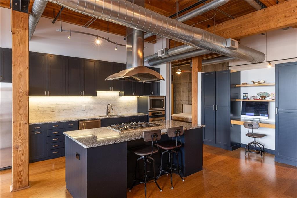 210 W 5TH Street 203