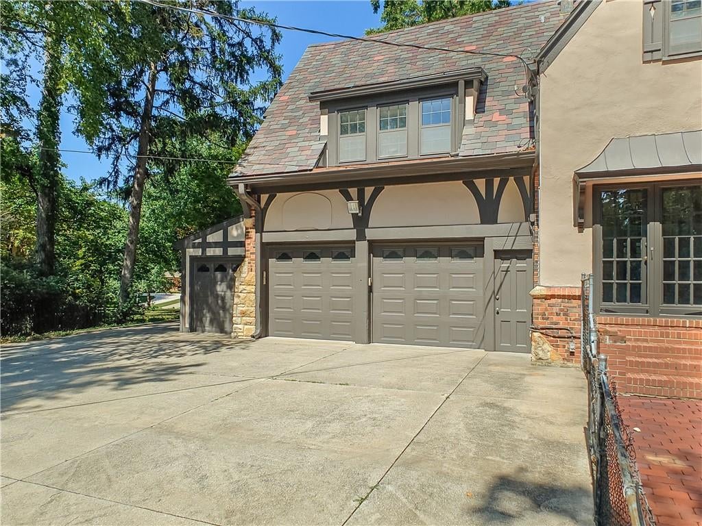 1235 W 64th Street