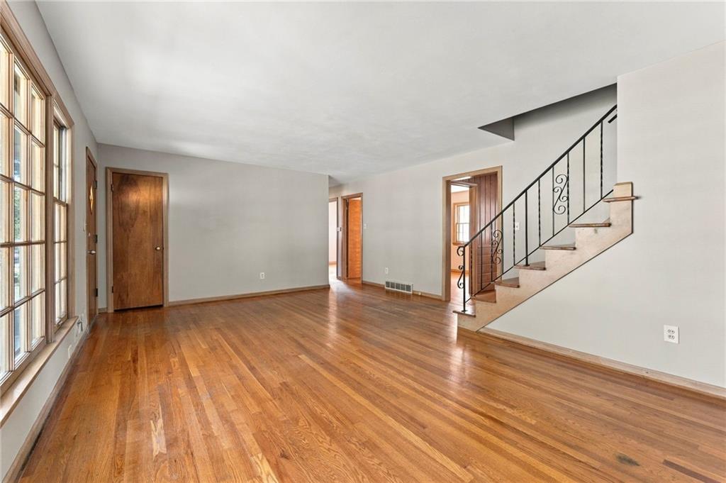 3515 W 49th Street