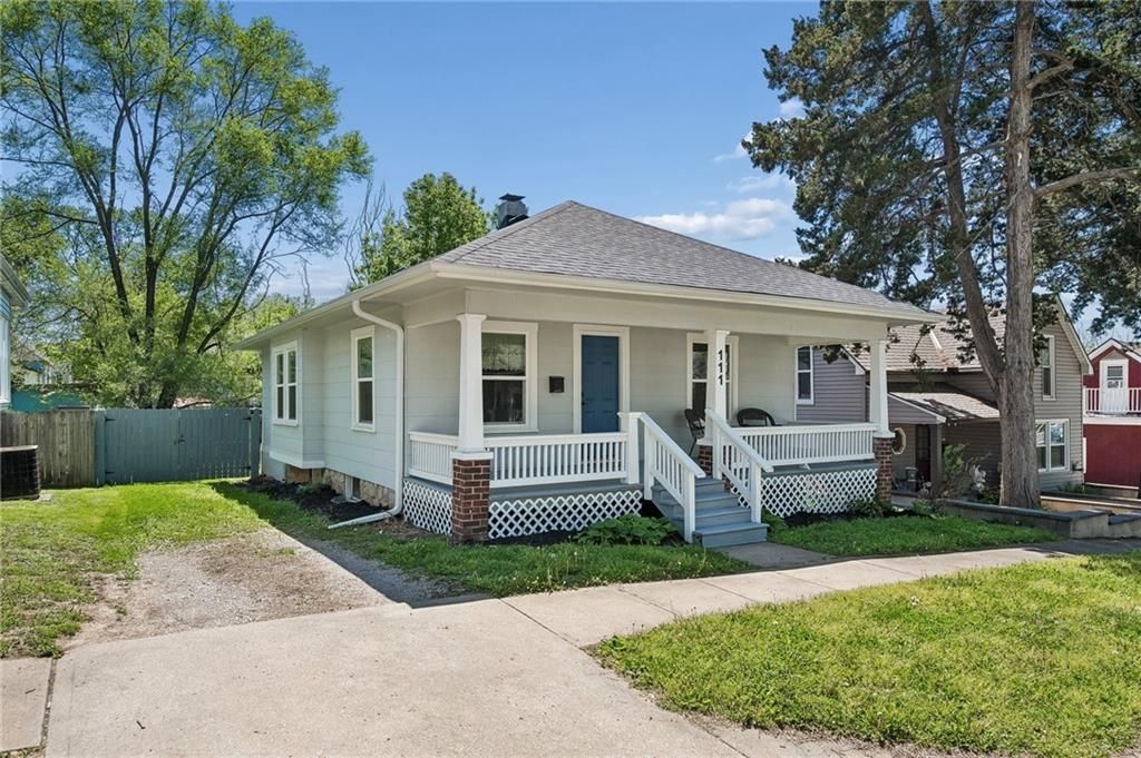 Photo of 111 Groom Street, Liberty, MO 64068 (MLS # 2615487)