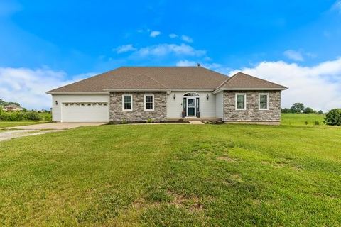 Photo of 11111 Reinking Road, Kansas City, MO 64156 (MLS # 2621225)