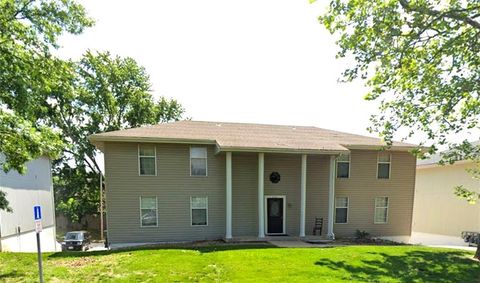 209 NW Barr Road Grain Valley MO 64029