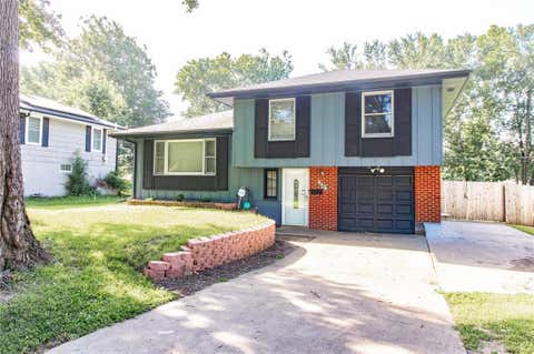 Photo of 8307 E 92nd Terrace, Kansas City, MO 64138 (MLS # 2626220)