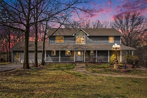 17251 Hollingsworth Road Basehor KS 66007