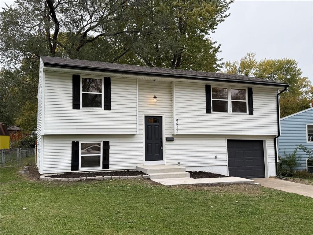 4924 N Smalley Avenue