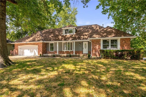 Photo of 7106 E 127th Street, Grandview, MO 64083 (MLS # 2638413)