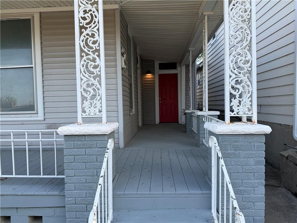 Photo of 518 Barnett Avenue, Kansas City, KS 66101 (MLS # 2618809)