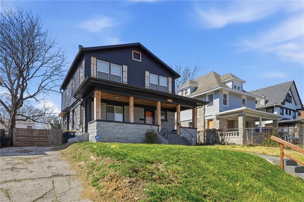 Photo of 2638 Benton Boulevard, Kansas City, MO 64127 (MLS # 2608178)