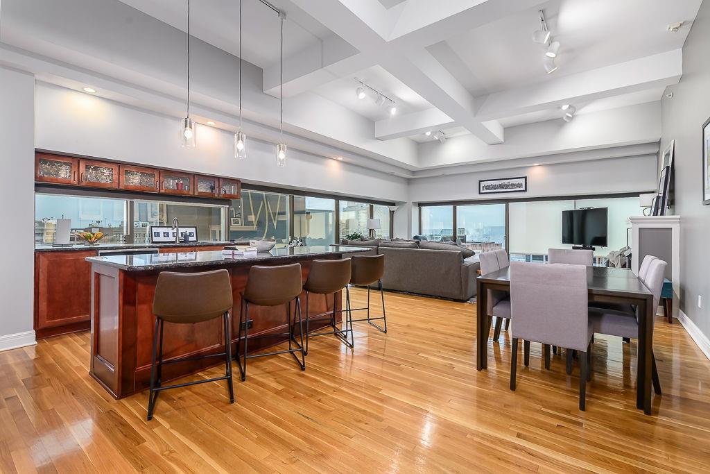 1101 WALNUT Street 1009