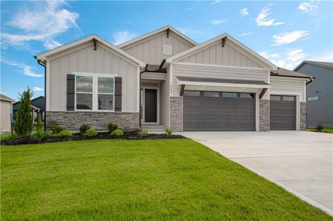 Photo of 24937 W 145th Street, Olathe, KS 66061 (MLS # 2613770)