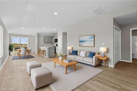 420 Rock Creek Drive, Tonganoxie, KS 66086 - MLS#: 2582334