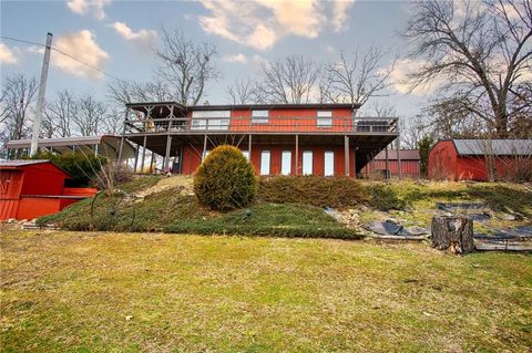 Photo of 20325 Lost Valley Road, Warsaw, MO 65355 (MLS # 2617171)