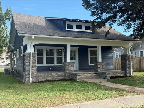 Photo of 412 N 8th Street, Independence, KS 67301 (MLS # 2581613)