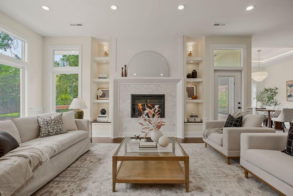 9312 Mohawk Lane