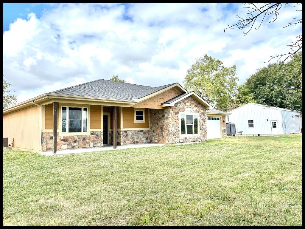 160 NW H Highway