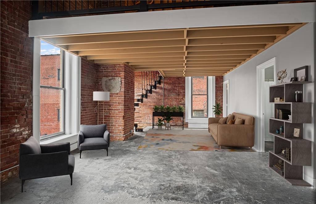 113 W 5th Street 309