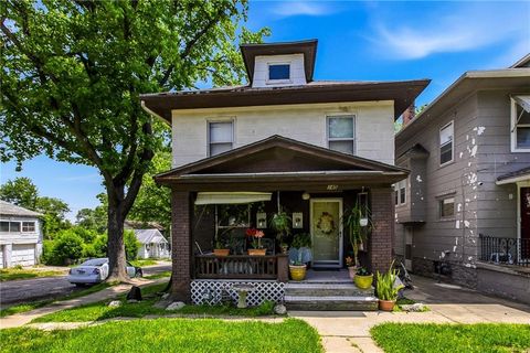Photo of 145 N White Avenue, Kansas City, MO 64123 (MLS # 2618414)