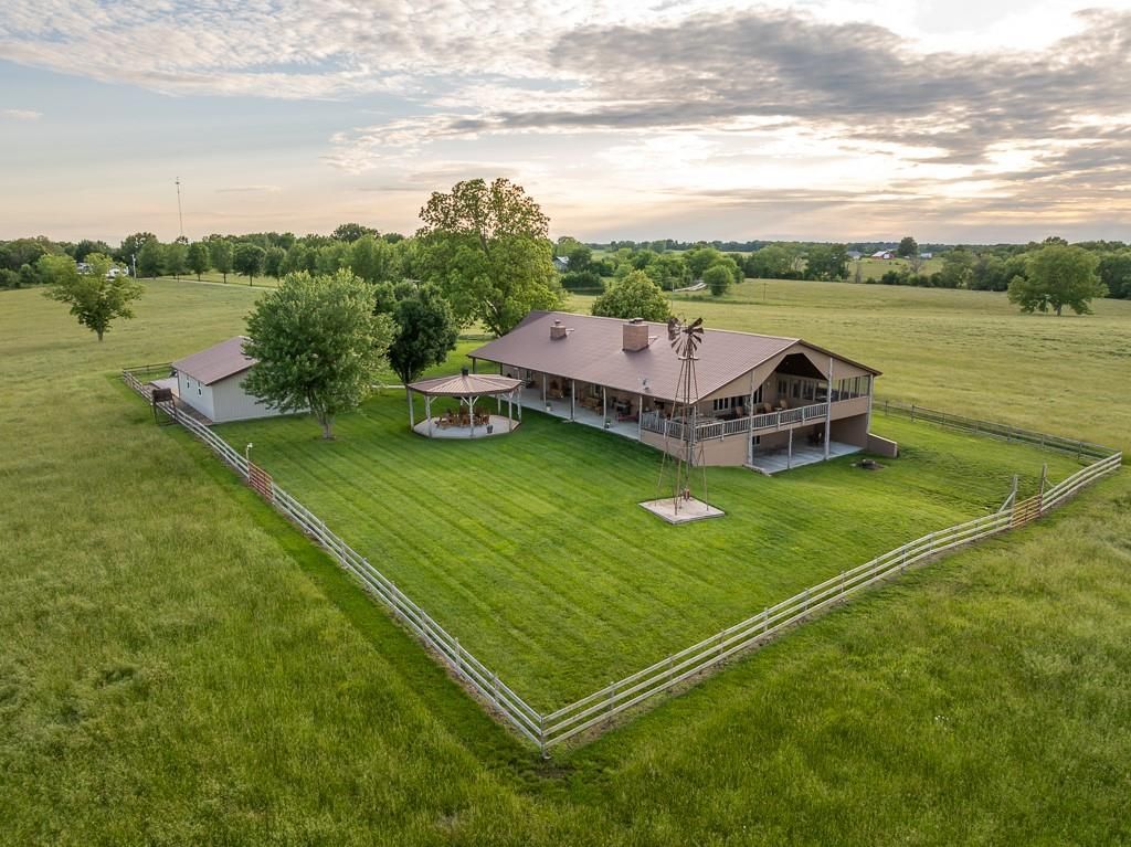 Photo of 662 W 6th Street, Schell City, MO 64783 (MLS # 2619013)