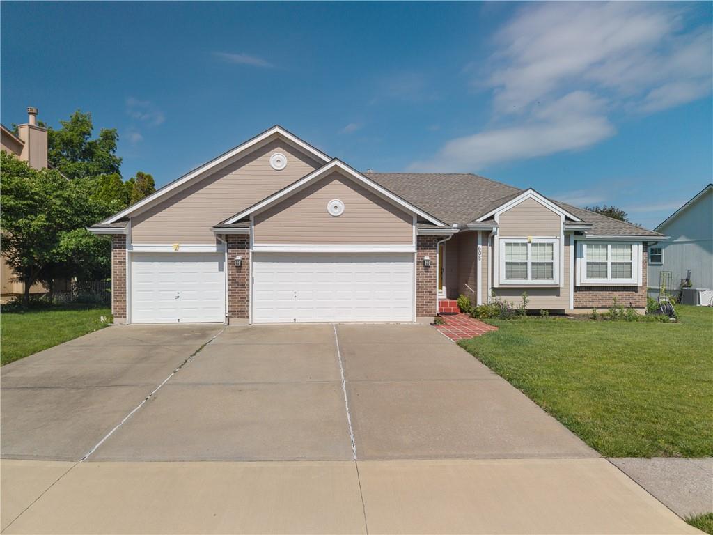 608 Lakeview Drive