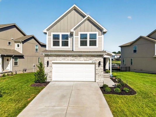8724 SW BRICKELL DR, LEES SUMMIT, MO 64064 - Image 0aefeddada13b6fec08a48fb059f1a66/3370258268