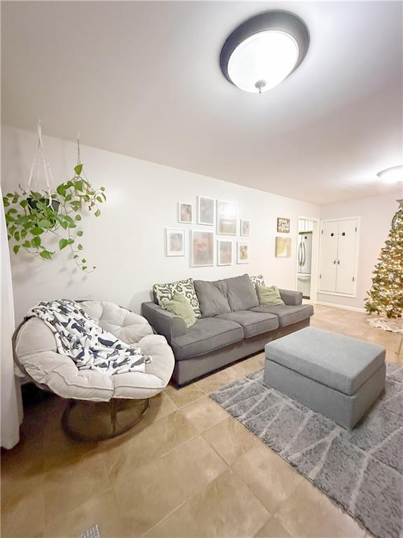 13520 Cypress Avenue