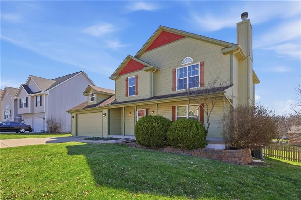 Photo of 9101 NE 109th Terrace, Kansas City, MO 64157 (MLS # 2607532)