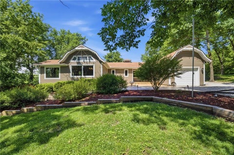 Photo of 25045 W 215 Street, Spring Hill, KS 66083 (MLS # 2631618)