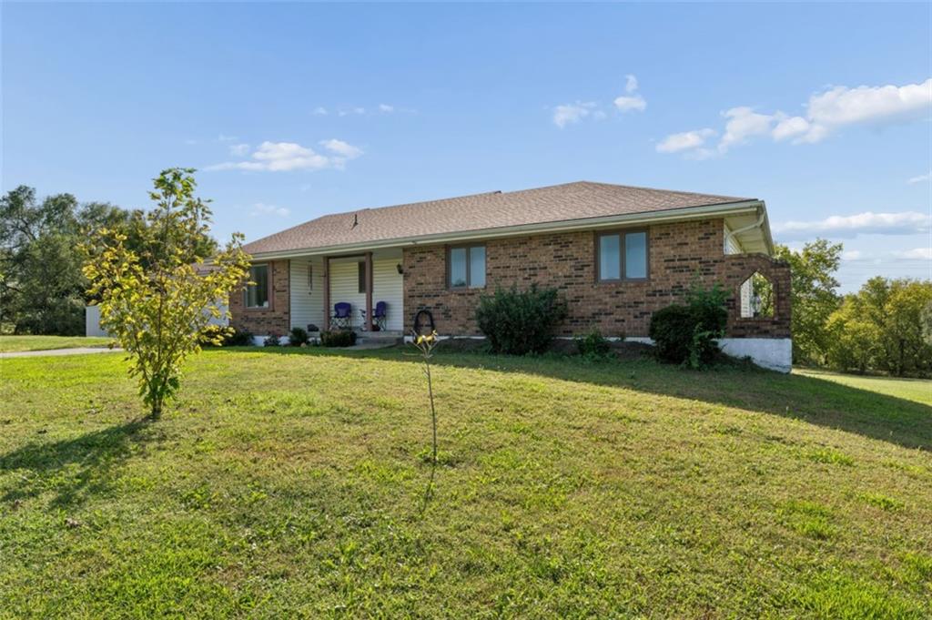 Photo of 22324 S North Hedgewood Hills Road, Peculiar, MO 64078 (MLS # 2643202)