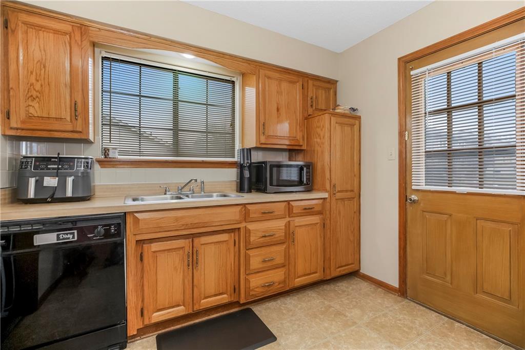 205-207 NW Monroe Street