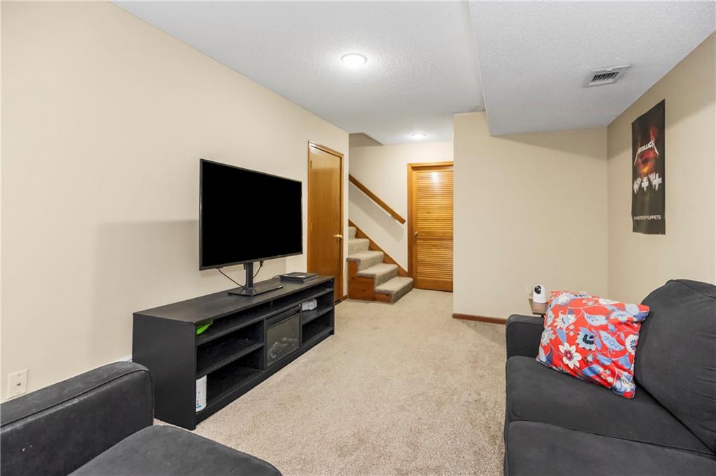 205-207 NW Monroe Street