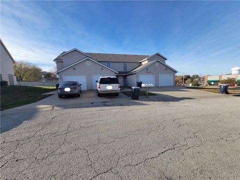 10630-10636 N Locust Court Kansas City MO 64155