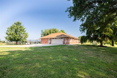 Tiny photo for 16814 NE 116TH Street, Liberty, MO 64068 (MLS # 2634998)