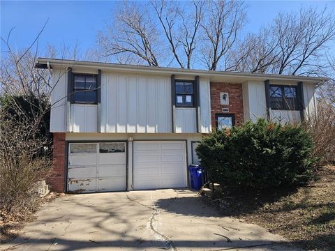 1632 S Kenwood Street, Olathe, KS 66062 - #: 2609213